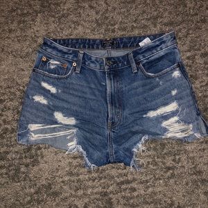 Abercrombie: Annie High Rise Short